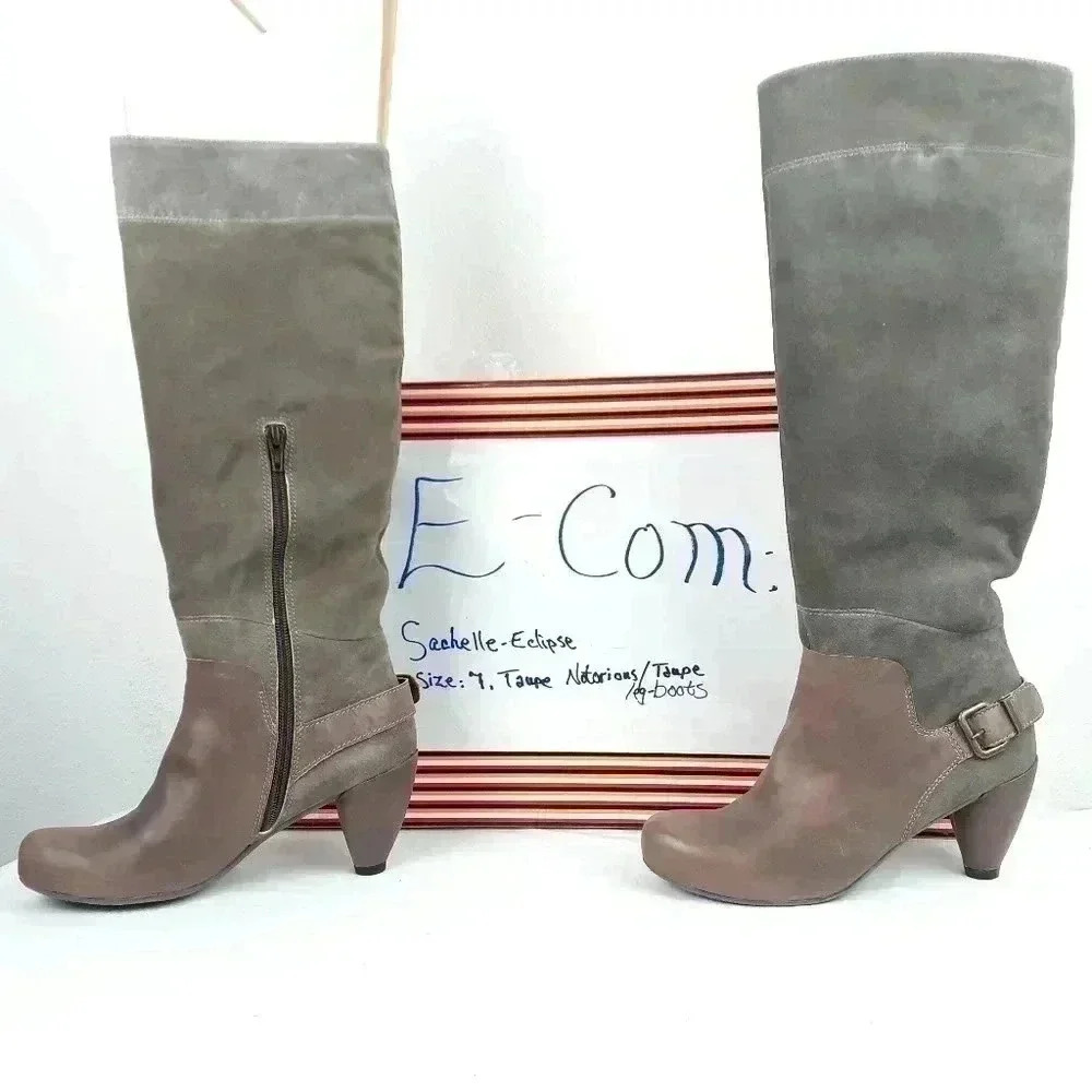 Sachelle- Eclipse Boots Size 7M